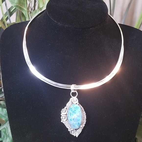 Jewelry - GORGEOUS PENDANT NWOT